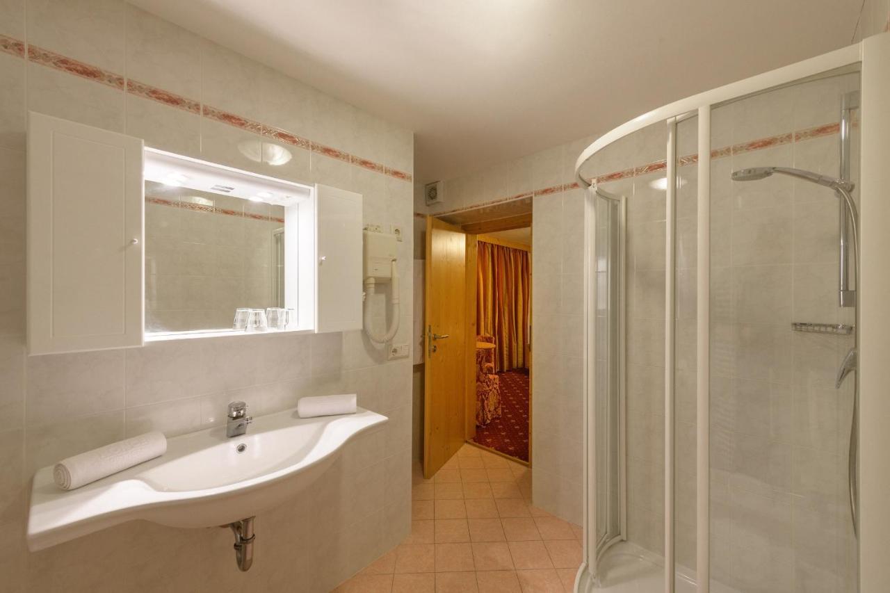Hotel Ronce Urtijëi Dış mekan fotoğraf