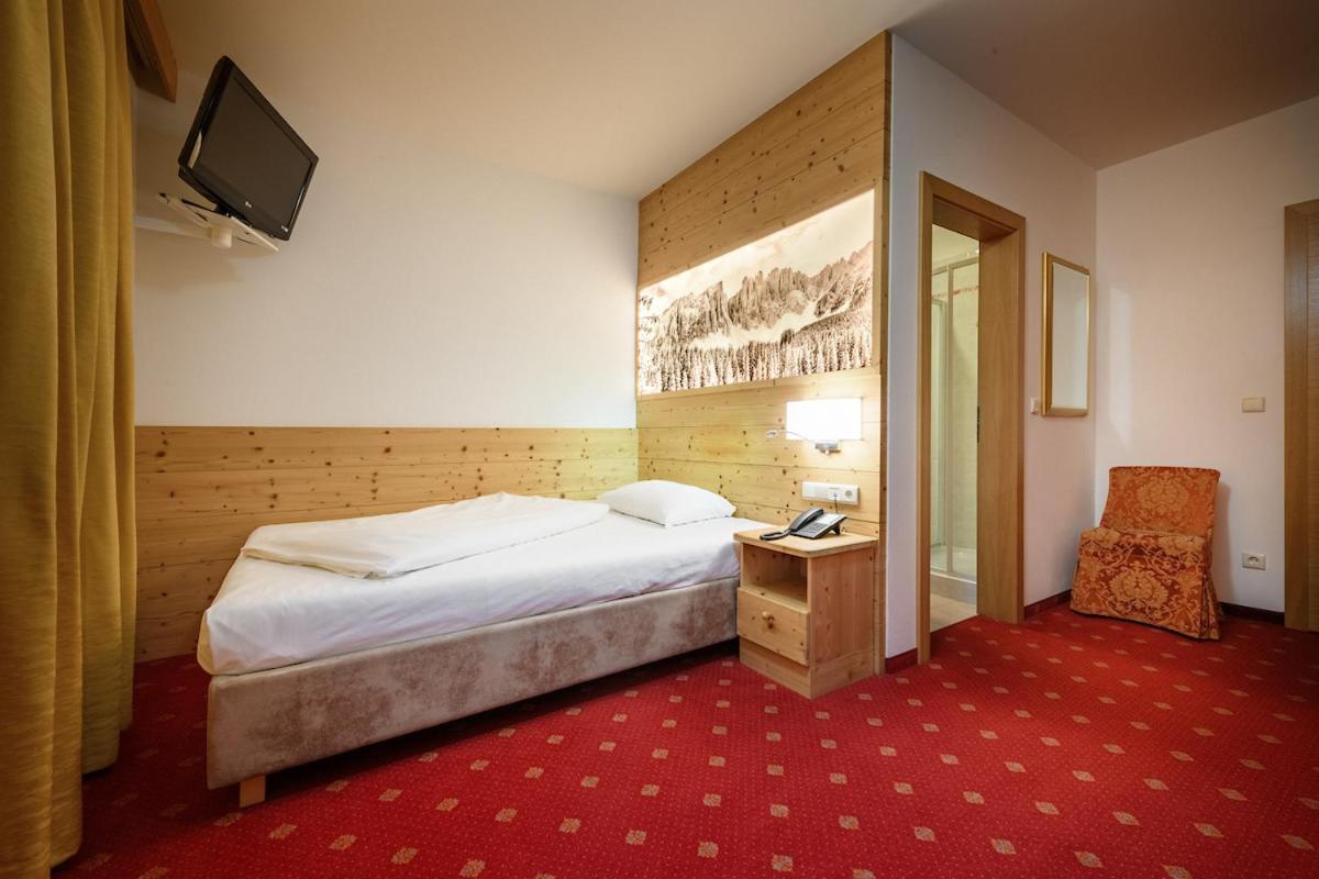 Hotel Ronce Urtijëi Dış mekan fotoğraf