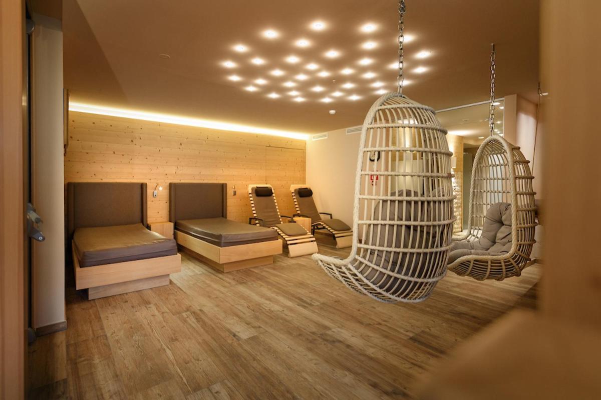 Hotel Ronce Urtijëi Dış mekan fotoğraf