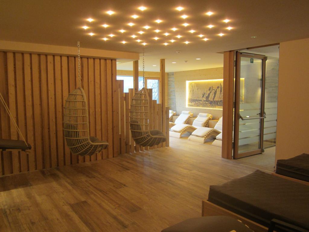 Hotel Ronce Urtijëi Dış mekan fotoğraf