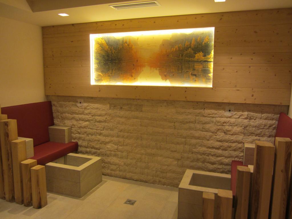 Hotel Ronce Urtijëi Dış mekan fotoğraf